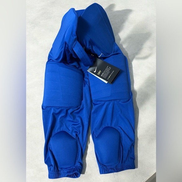 The Nike Dri-FIT Recruit Integrated 3.0 Football Pants in royal blue - Picture 2 of 10
